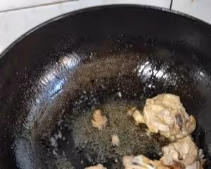 雞腿燉土豆 上桌秒空盤 湯都喝乾了！