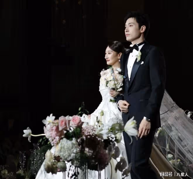 郭德綱外甥王九龍結婚!德雲社上百人到場,于謙證婚郭麒麟上台唱歌