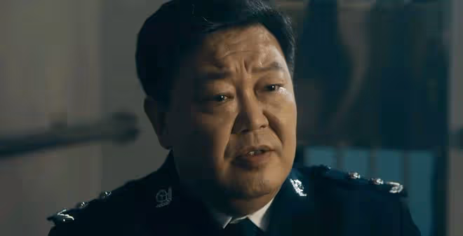 《白夜破曉》開播：海報暗藏玄機？郜君然是反派，關宏峰被坑慘
