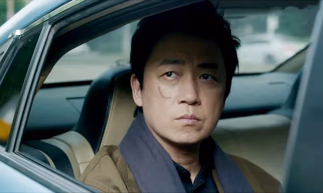 《白夜破曉》首播：關宏峰驚天局曝光，娃娃臉小角色，施局是內鬼