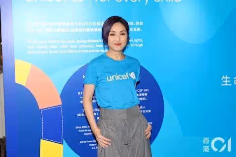50歲女星感謝內地歌迷學粵語聽廣東歌，被問回TVB拍戲可能性竟這樣回答