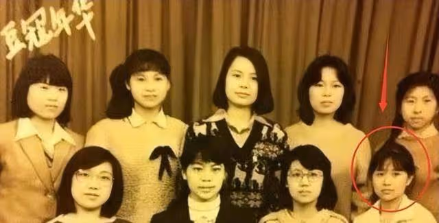 黃菡8年後回歸,溫柔導師變「老古董」?倒追三次才贏得愛情
