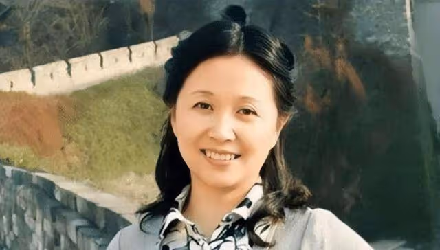 黃菡8年後回歸,溫柔導師變「老古董」?倒追三次才贏得愛情