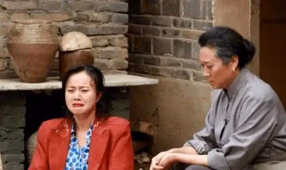 從「土妞」到嫁男神生子!何翯如何逆襲成人生大贏家