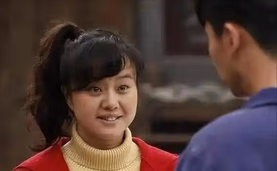 從「土妞」到嫁男神生子!何翯如何逆襲成人生大贏家