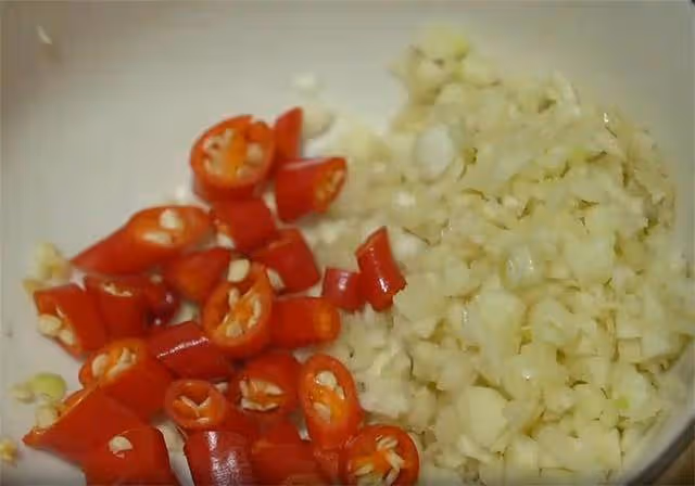 豆腐皮這樣做太好吃了,麻辣爽口,做法簡單,一大碗不夠吃,解饞