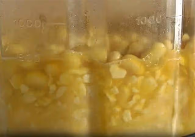 黃豆別只會打豆漿,加點麵粉,不蒸也不烙,出鍋比油條還好吃
