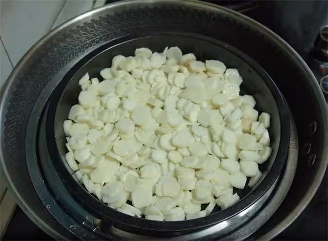 秋冬要多吃山藥,擀麵杖一壓,細膩香甜又軟糯,挑食孩子也愛吃