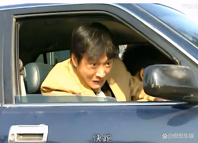 完全不輸孫紅雷,爆紅後娶洋老婆定居瑞典,如今女兒成為他的驕傲