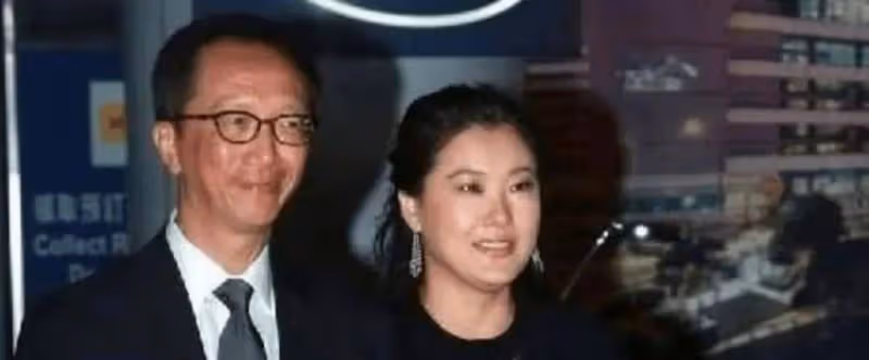永別了梁錦松!伏明霞22年婚姻疑告吹,曝內幕,72歲丈夫6字回應