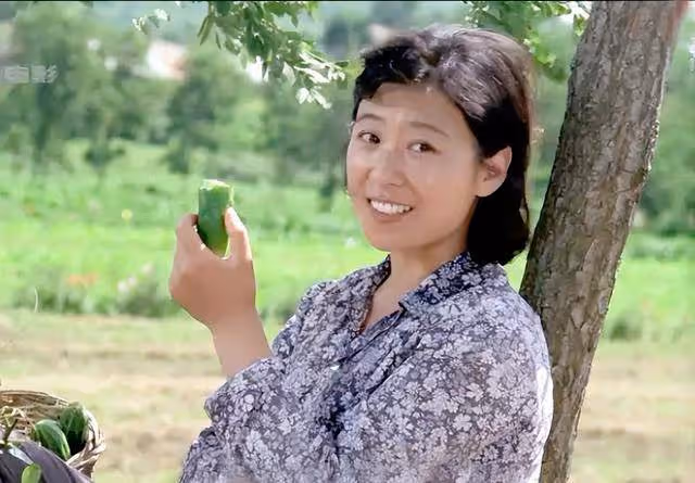王群病逝:48年婚姻終結,王馥荔痛失愛人,王驍悲悼父親辭世