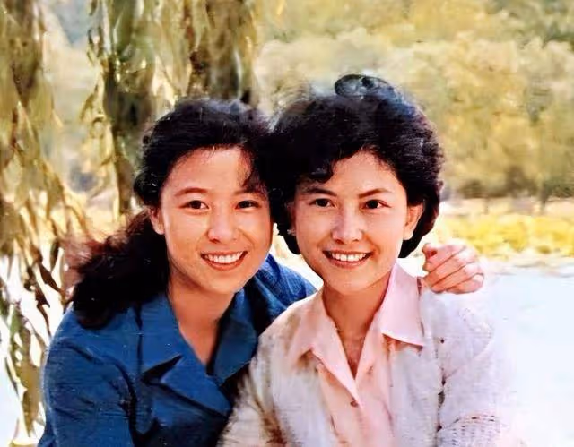 王群病逝:48年婚姻終結,王馥荔痛失愛人,王驍悲悼父親辭世