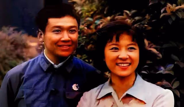 王群病逝:48年婚姻終結,王馥荔痛失愛人,王驍悲悼父親辭世