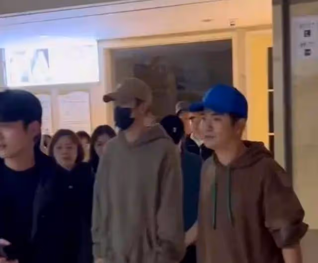 被拍到疑似談戀愛的一對明星,全網都送上祝福:這在娛樂圈很難見