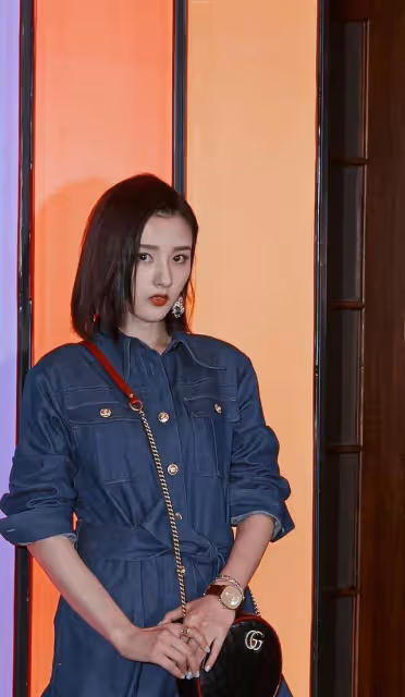 宋祖兒被人偶遇,眼袋腫脹,身材走樣,這是不打算復出了嗎