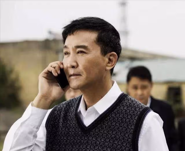 他們是「人藝五虎」:生活中親如兄弟,命運各有不同!