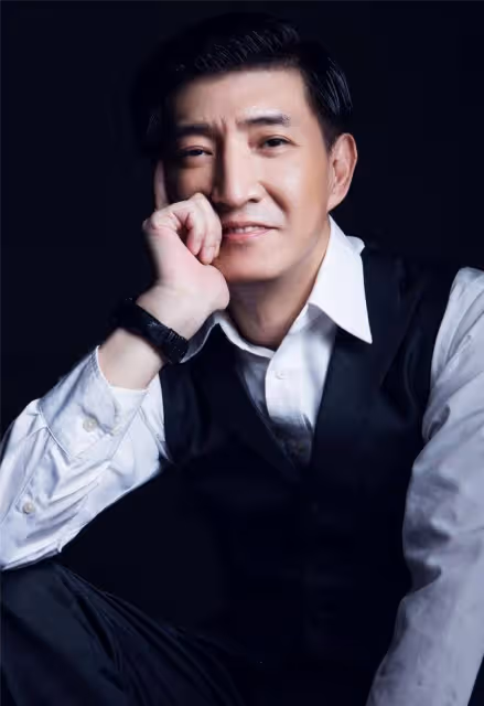 他們是「人藝五虎」：生活中親如兄弟，命運各有不同！