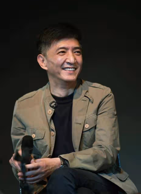 他們是「人藝五虎」：生活中親如兄弟，命運各有不同！