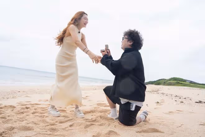 納豆成功求婚女友!求婚誓詞令人落淚,明年他們將舉辦婚禮