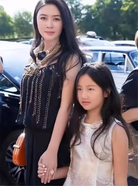 演員田海蓉:父親癱瘓,接連喪母喪夫,她的堅持讓人刮目相看