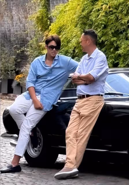 李嘉欣久違曬照，手部衰老痕跡明顯，54歲的她臉部細節又變漂亮了