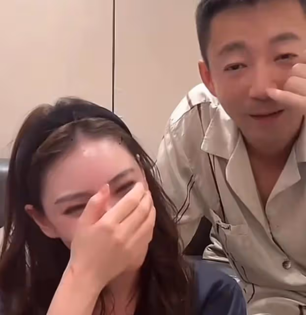 恭喜!汪小菲成為北京大學導師,夫妻一起曬榮譽證書