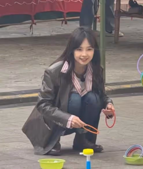 34歲李子柒和34歲王冰冰站在一起,我才徹底明白,什麼叫相由心生