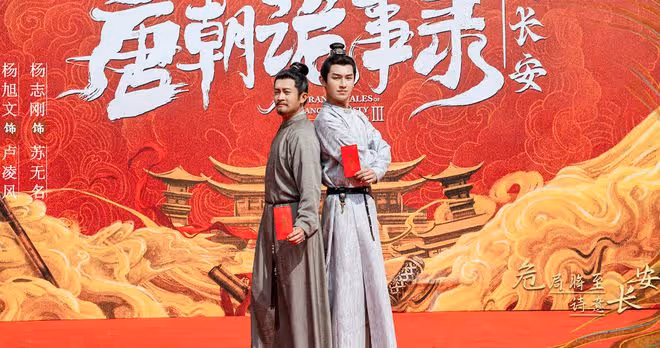 好傢夥,《白夜追兇2》開播就差評一片,觀眾的差評理由出奇一致