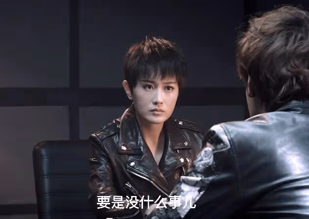 好傢夥,《白夜追兇2》開播就差評一片,觀眾的差評理由出奇一致