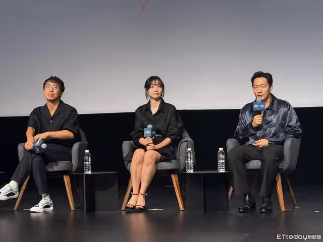 新加坡直擊/孫錫久「鞋還沒穿好」被cue上台 真實反應全曝光!