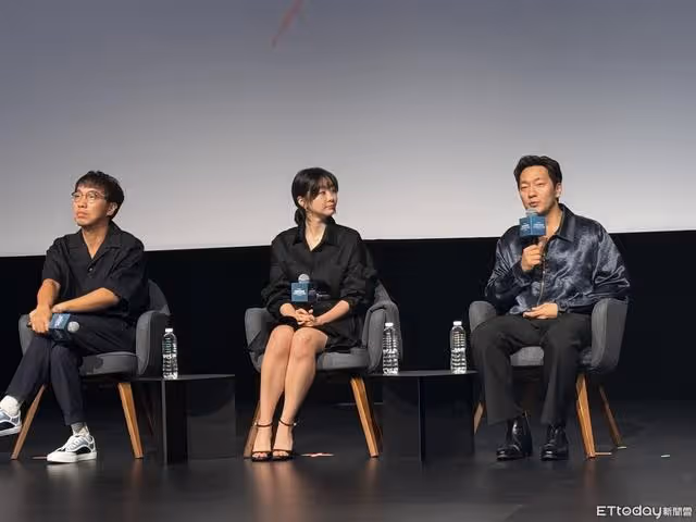 新加坡直擊/孫錫久「鞋還沒穿好」被cue上台 真實反應全曝光!