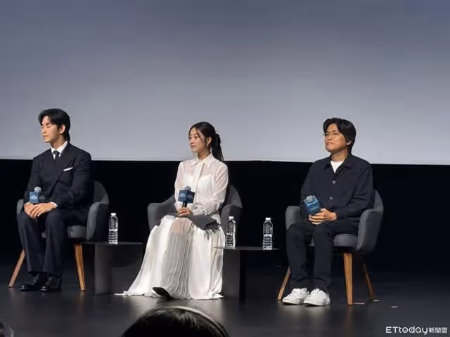新加坡直擊/金秀賢訪問一半「突喊暫停」 下秒反應讓全場笑翻!