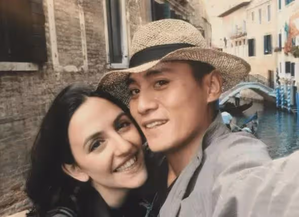 劉燁：為照顧重病外國妻子息影3年，現在妻子43像50仍不離不棄