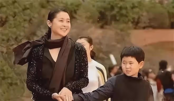 倪萍前夫王文瀾:為兒子治病掏空家底,卻被罵得狗血淋頭圖什麼?