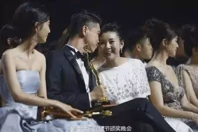 演員王雷：苦熬8年成雙料視帝，與李小萌相愛18年無緋聞