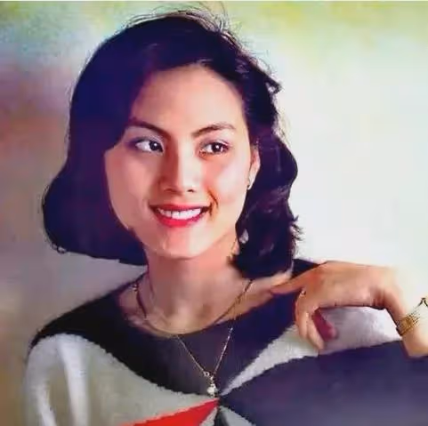 她28歲從13樓一躍而下,被母親罵:「連個男人都搶不來的廢物」