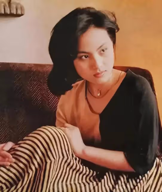 她28歲從13樓一躍而下,被母親罵:「連個男人都搶不來的廢物」