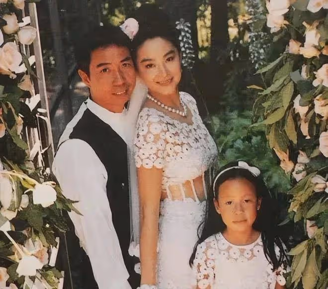 相戀20年無果,40歲閃婚他人,林青霞後悔了!