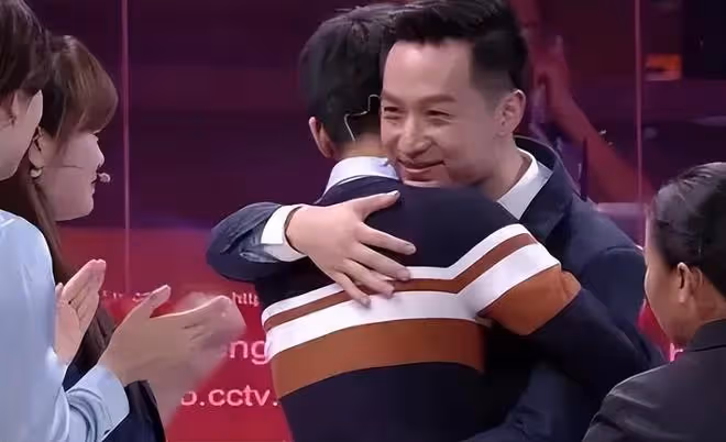 一半人哭,一半人罵!央視《等著我》翻車後改版,倪萍不再主持!