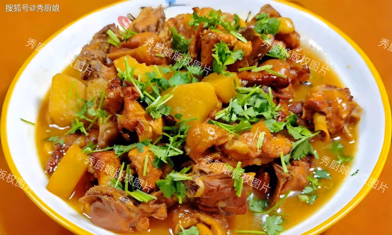 冬天,少吃豬肉多吃它,比魚肉便宜,比牛羊肉鮮美,燉一鍋太香了