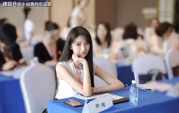 黃曉明深陷殺豬盤風波,鞠躬道歉救不回票房,葉珂又有新動作了