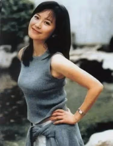 53歲俞飛鴻近況曝光:沒結婚、不生娃,但有固定伴侶
