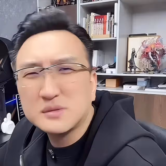 黃曉明回上海與葉珂團聚,葉珂退網後疑似面臨搬家難題