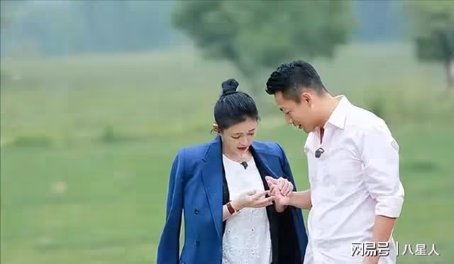 張蘭回北京後首場直播情緒失控!直言大S騙婚,又坑走了汪小菲5200W