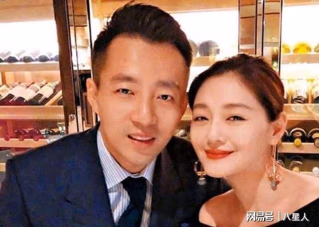 張蘭回北京後首場直播情緒失控!直言大S騙婚,又坑走了汪小菲5200W