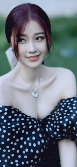 虞書欣雜誌銷量第一！她膚白貌美性感火辣難怪爆紅