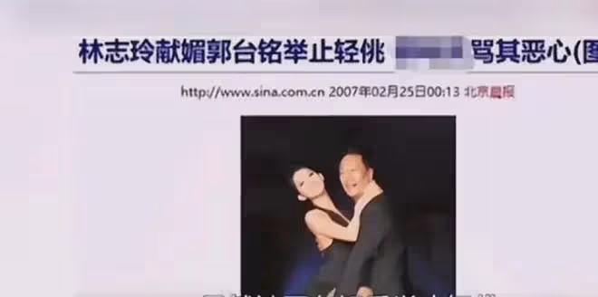 50歲林志玲攜娃回國,粉嫩裝扮似少女,兒子顏值引爆日系潮流!