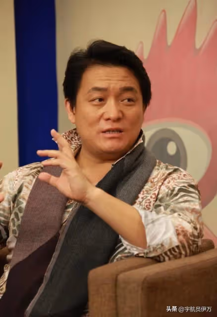 原來他們是夫妻,與初戀一見鍾情恩愛34年,演完《唐詭》終於紅了