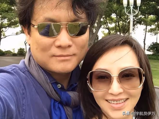 原來他們是夫妻,與初戀一見鍾情恩愛34年,演完《唐詭》終於紅了