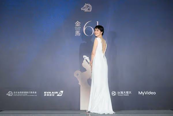 喜翔驚爆金馬午宴「後台弄哭劉奕兒」:不能叫我喜哥!